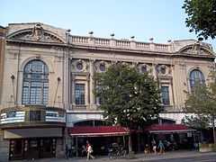 The front facade of the Rialto Theatre