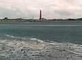 Schiermonnikoog 2004 twee vuurtorens vanaf Noordzee.jpg