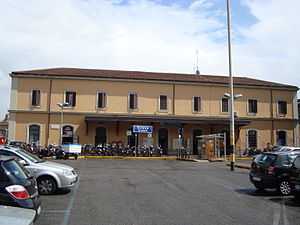 The passenger building.