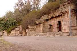 Structures at griffith park zoo.jpg