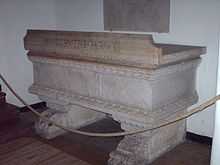 A photo of the tomb of Pope Innocent IX