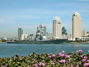 Decatur entering San Diego Harbor, 9 March 2004.