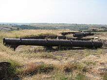 Canons-atop-upali-buruj-naldurg.jpg