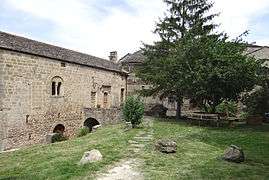 Castelnau-Pégayrols - Prieuré Saint-Michel -03.JPG