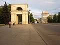 Chisinau triumphal arch.jpg