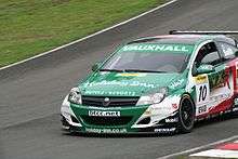 Gavin Smith 2006 BTCC Oulton Park.jpg