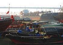 Haikou New Port various boats and ships 04.jpg