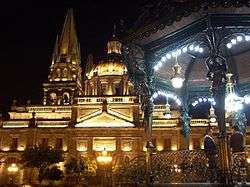 Plaza de Armas, Guadalajara, Jalisco, México.jpg