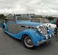 Triumph Dolomite Roadster 1937 F (8309149464) Cropntidy.jpg