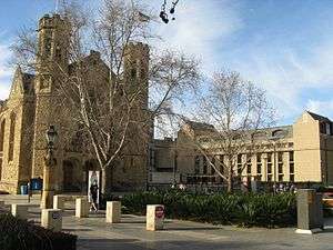 UofAdelaide-BonythonHall&LawBld-front-Aug08.jpg