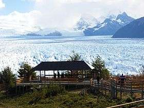 Walkways heading Perito Moreno Glacier