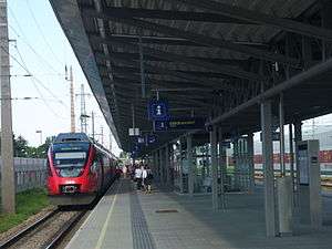 A Class 4024EMU train at Wien Leopoldau, 2008