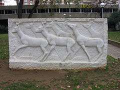 Outdoor relief of moving deer