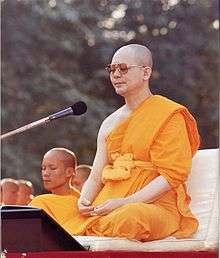 Luang Por Dhammajayo guiding meditation