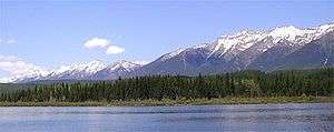 Rainy Lake and mountains.