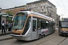 A photograph of a Bombardier T2000 tram at Louisa tram stop.