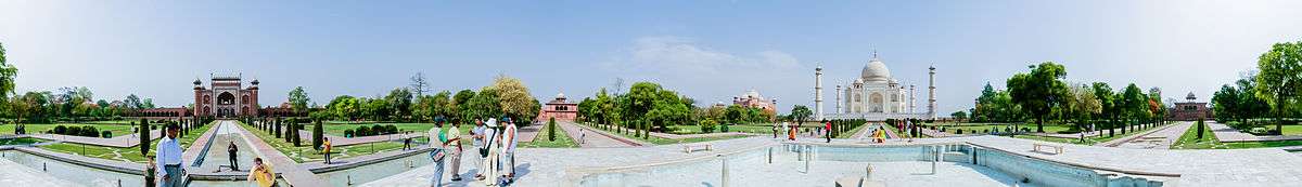 Panorama of Taj Mahal