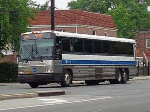 A Midtown-bound QM5 on Union Turnpike